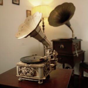 CLASSICAL GRAMOPHONE ELECTRICO/MANUAL