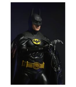 FIGURA ARTICULADA ESCALA 1/4 BATMAN 1989 (MICHAEL KEATON)