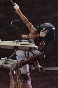 ESTATUA DE MIKASA ACKERMAN ATTACK ON TITAN 35cm