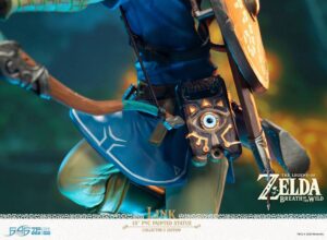 ESTATUA LINK ZELDA BREATH OF THE WILD EDICIÓN COLECCIONISTA