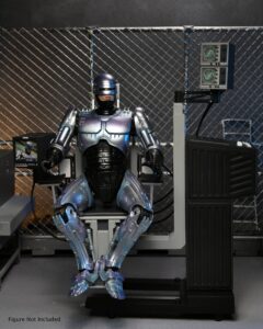 RoboCop Figura Ultimate Battle Damaged RoboCop with Chair