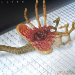 XENOMORFO FIGURA ARTICULADA 1/12 MEZCO TOYZ