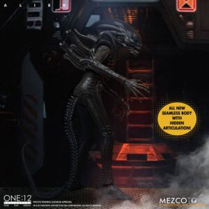 XENOMORFO FIGURA ARTICULADA 1/12 MEZCO TOYZ